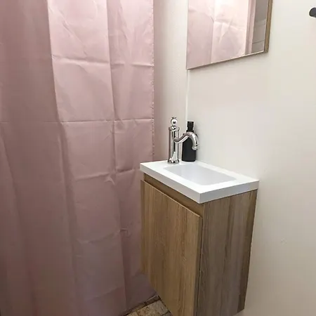 Сasa de vacaciones 6 Person In *